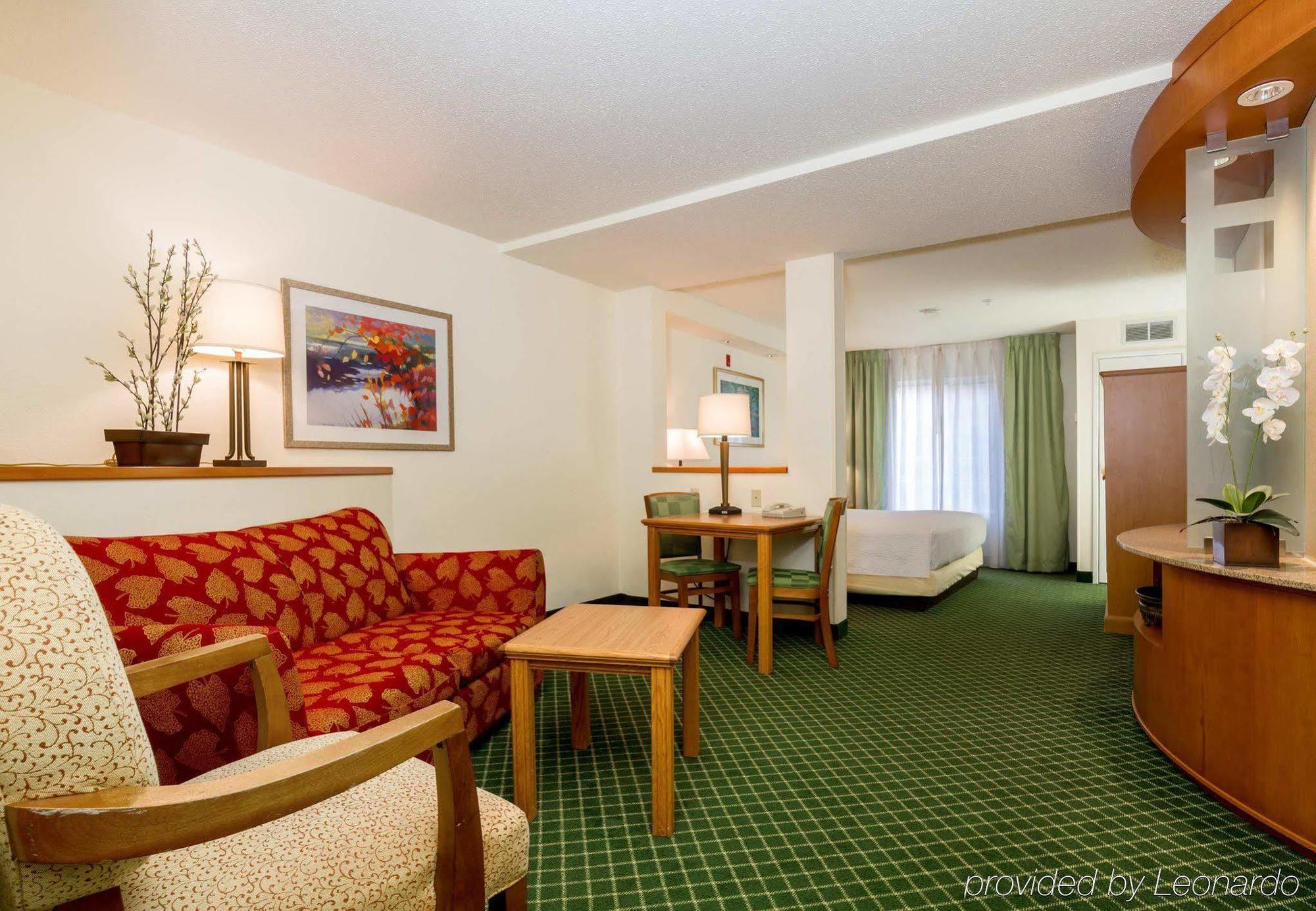 Best Western Worlds Of Fun Kansas City Exterior photo